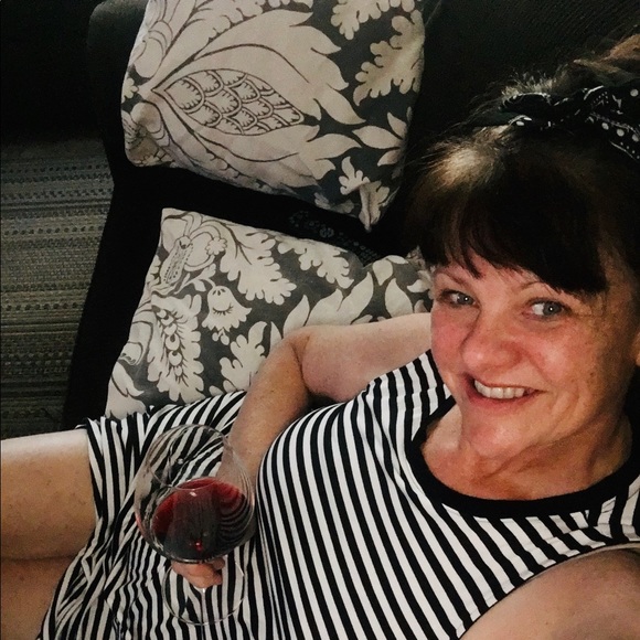 Meet your Posher, Paige - Picture 1 of 1